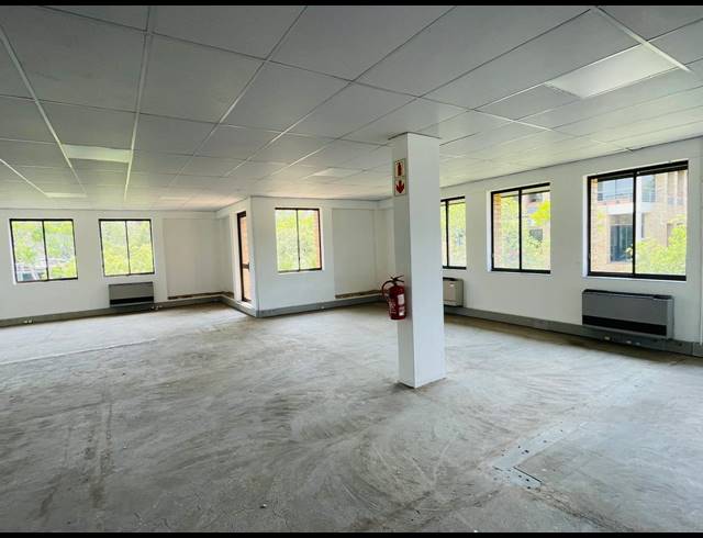 197M² OFFICE TO LET IN VORNA VALLEY